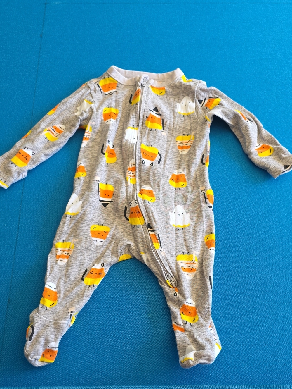 Old Navy Grey Candy Corn Print Footed One-Piece Pajamas